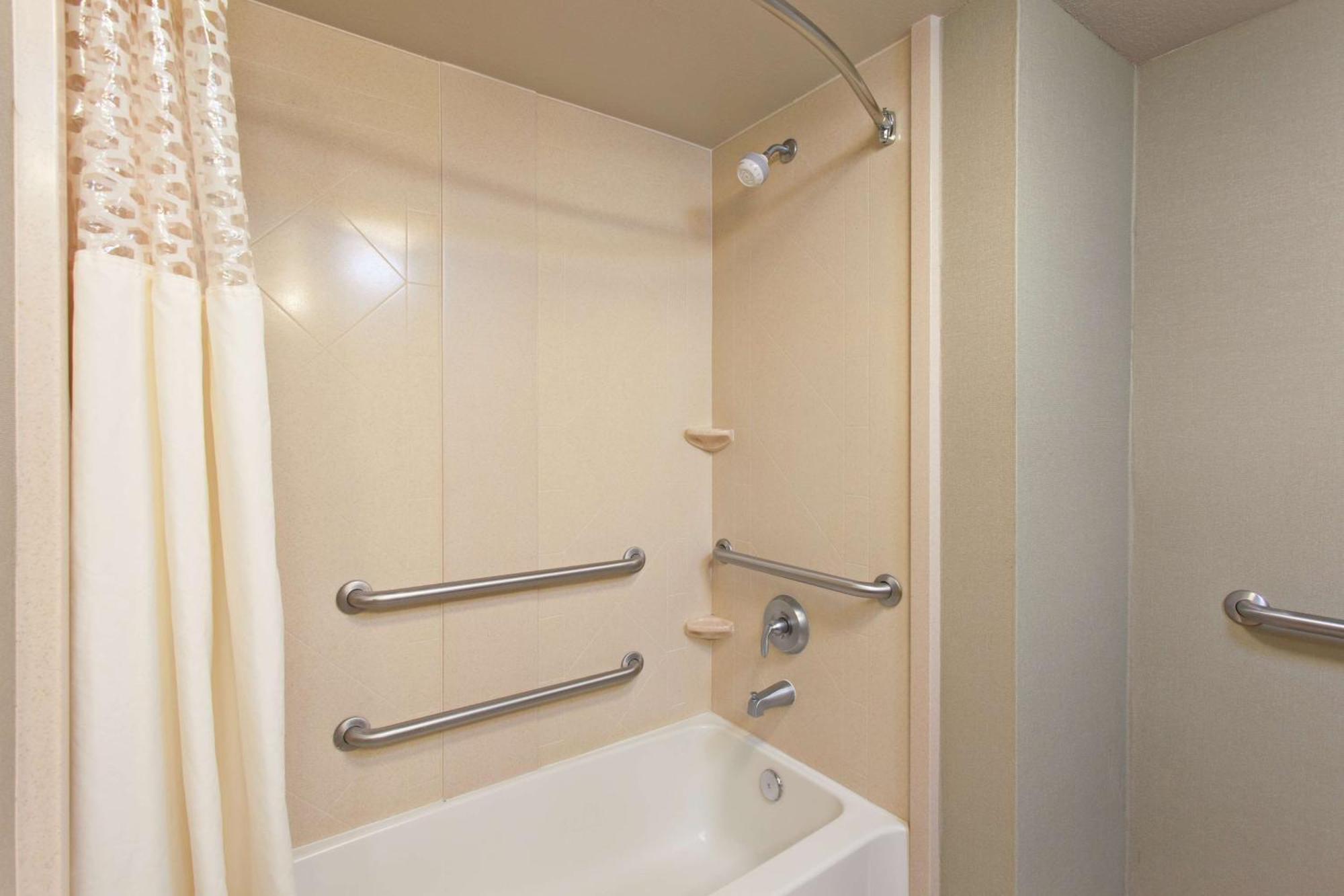 Hampton Inn And Suites מרסד מראה חיצוני תמונה