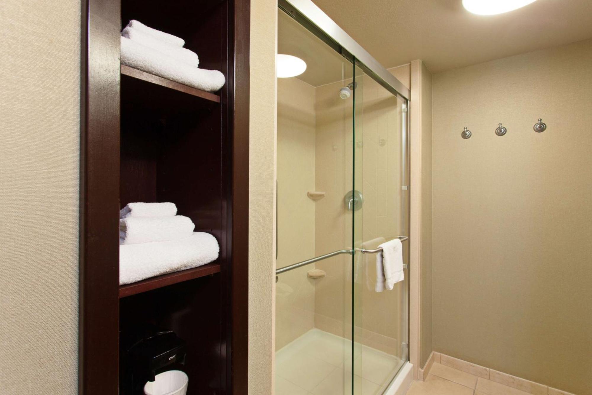 Hampton Inn And Suites מרסד מראה חיצוני תמונה