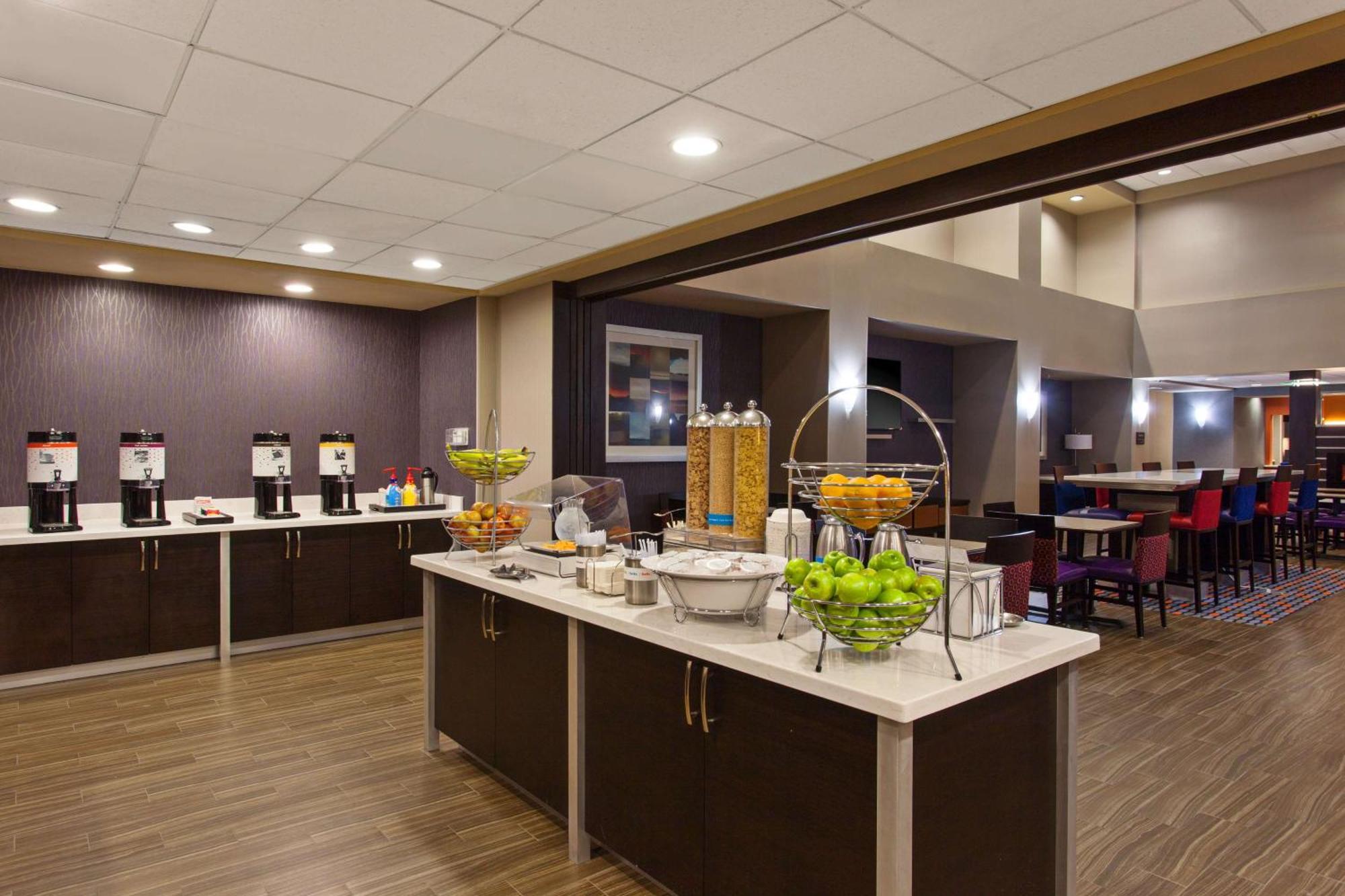 Hampton Inn And Suites מרסד מראה חיצוני תמונה